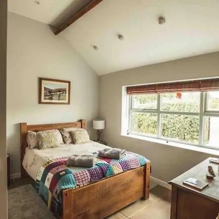 Hootsman Rosedale Abbey